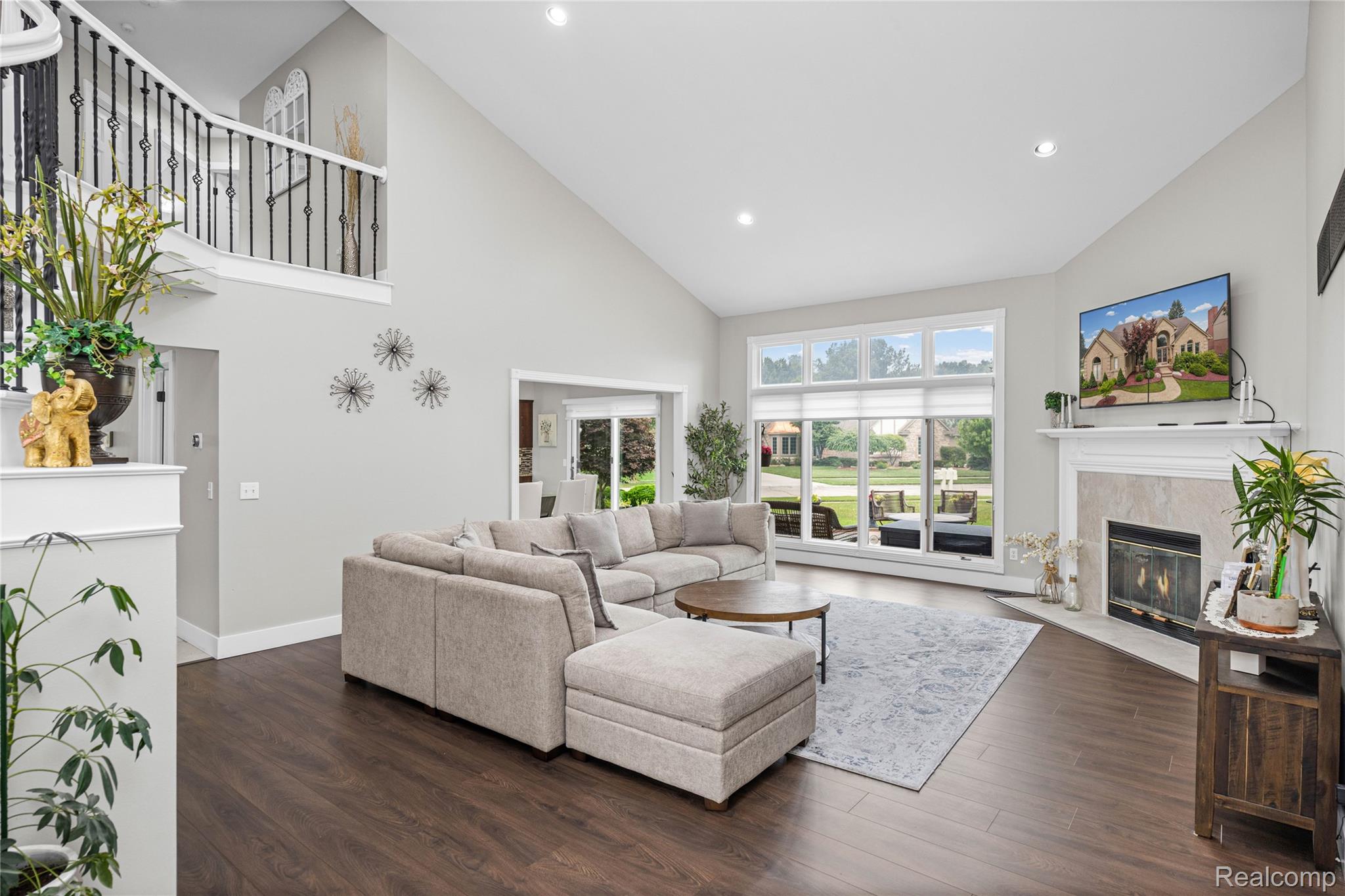 43352 Chardonnay Drive