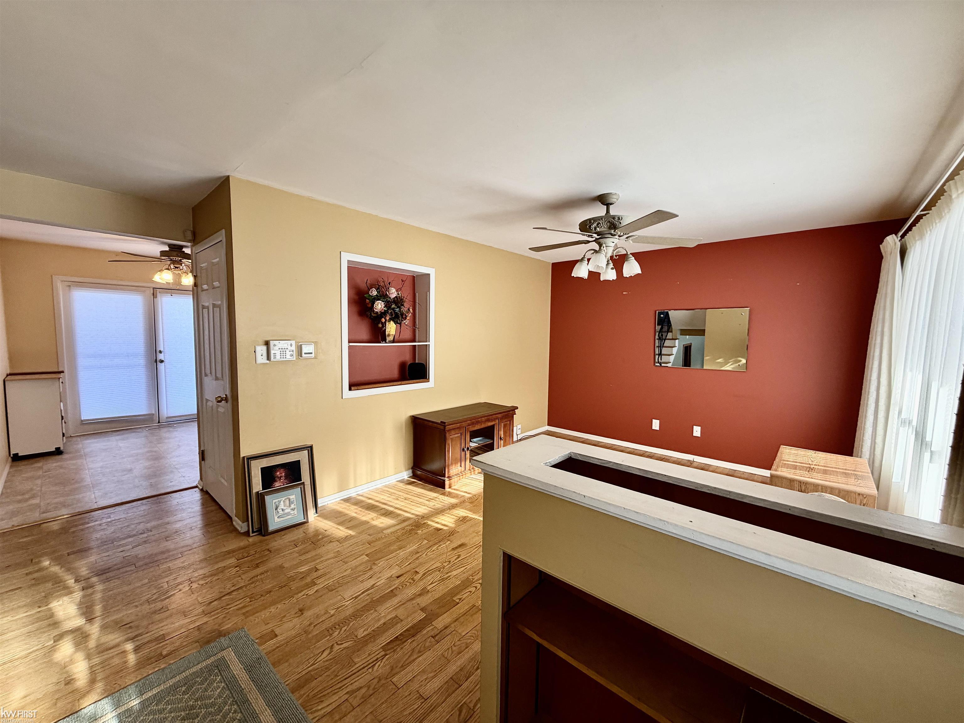 4463 Sunnymead Avenue