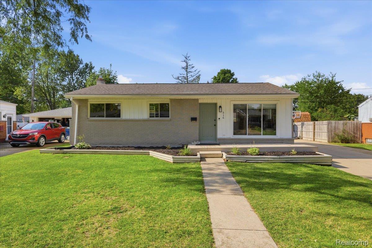 316 Tamarac Drive