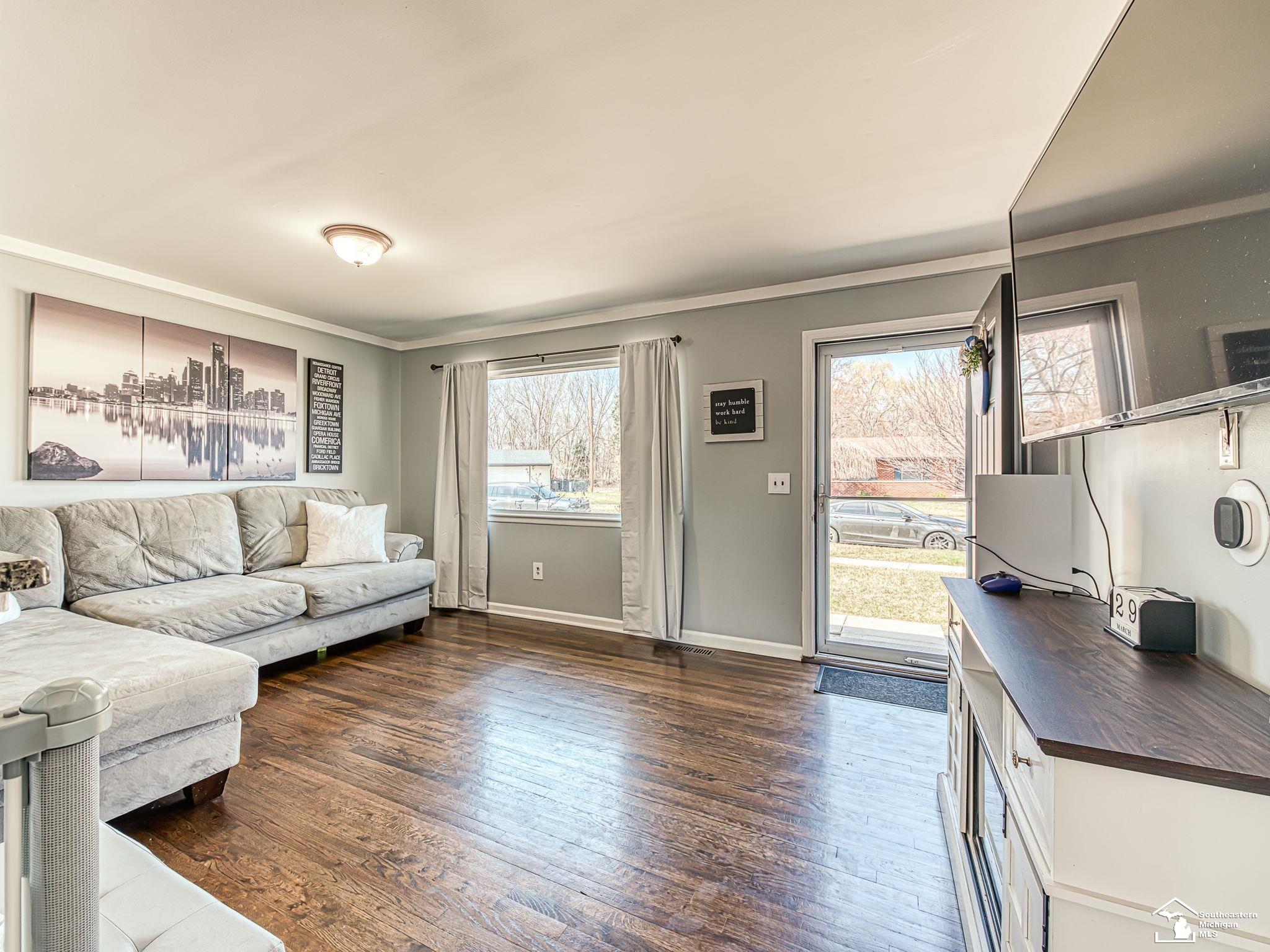 11065 Katherine Street