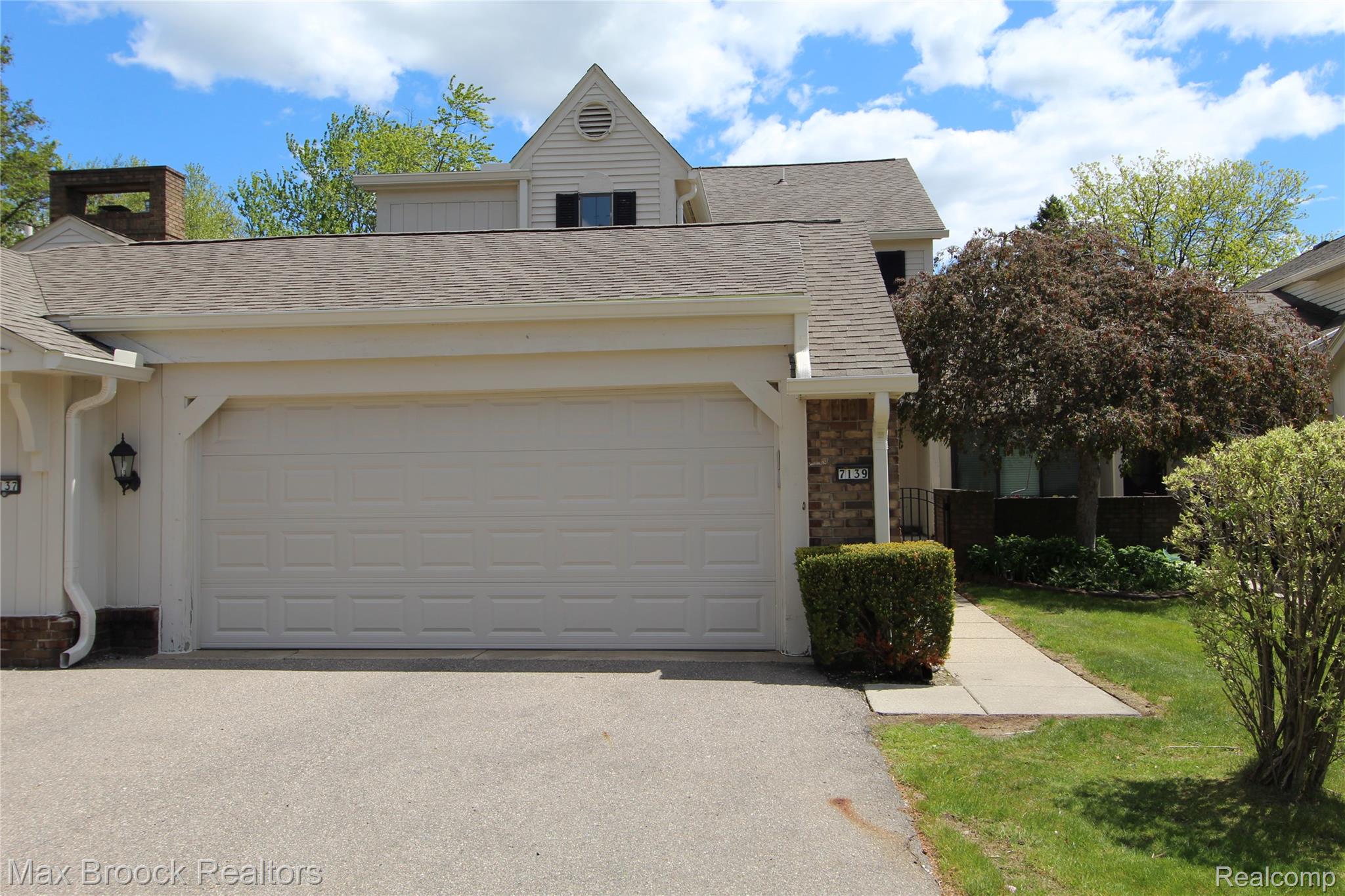 7139 Creeks Crossing