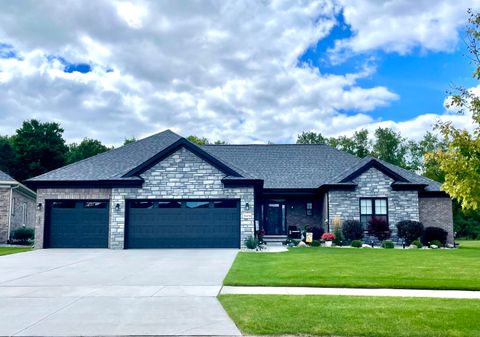 20015 Fountain View Lane Brownstown Charter Township MI 48183
