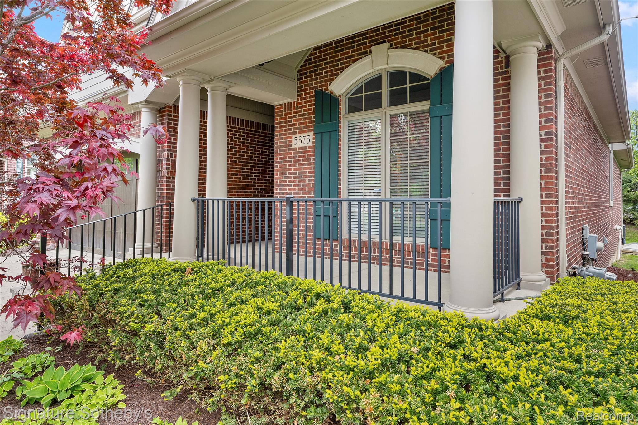 5375 Pembrooke Crossing Court