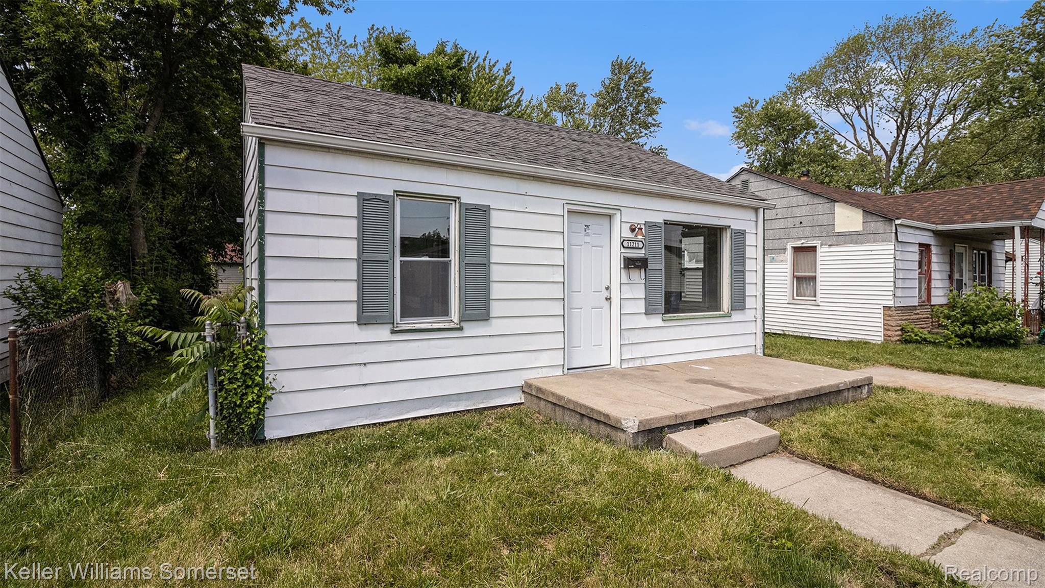 11211 Chalmers Avenue