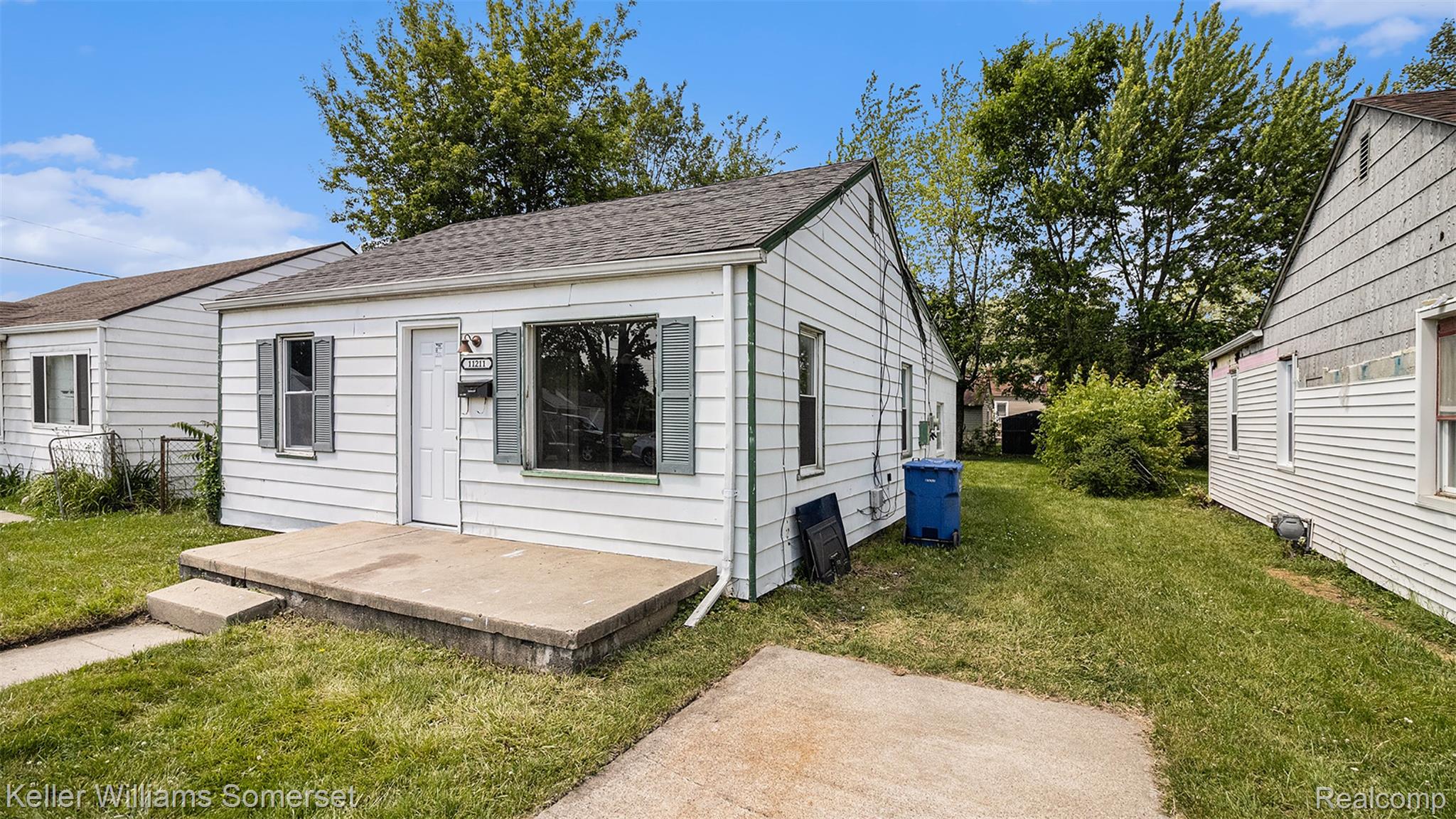 11211 Chalmers Avenue