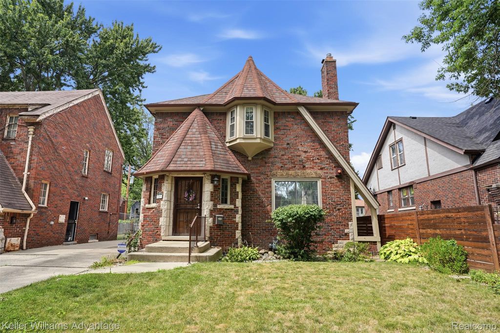 Photo of 5269 Yorkshire Road, Detroit City, MI 48224 (MLS # 20261055071)