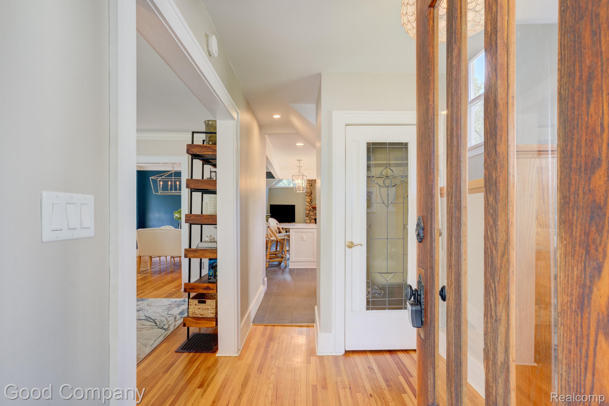 308 E Lawrence Avenue