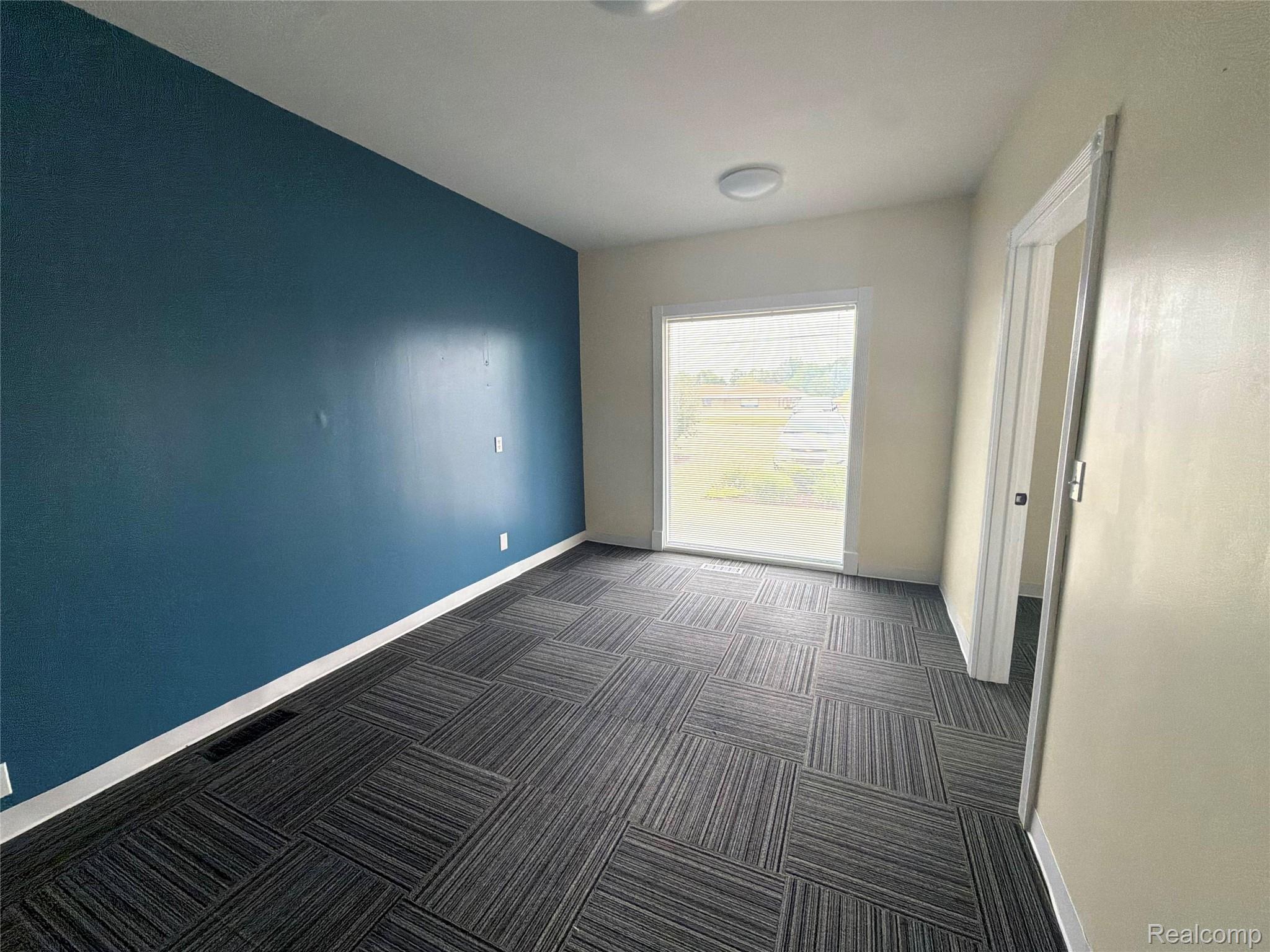 8445 S Saginaw Street 104