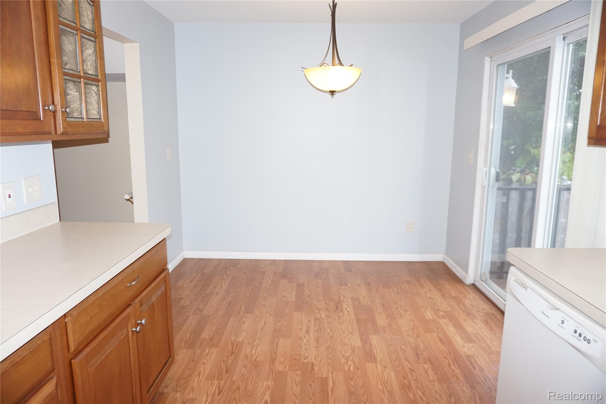 Clinton Charter Township, Michigan 48036, United States, 3 Bedrooms Bedrooms, ,2 BathroomsBathrooms,Residential,Coming Soon,241727