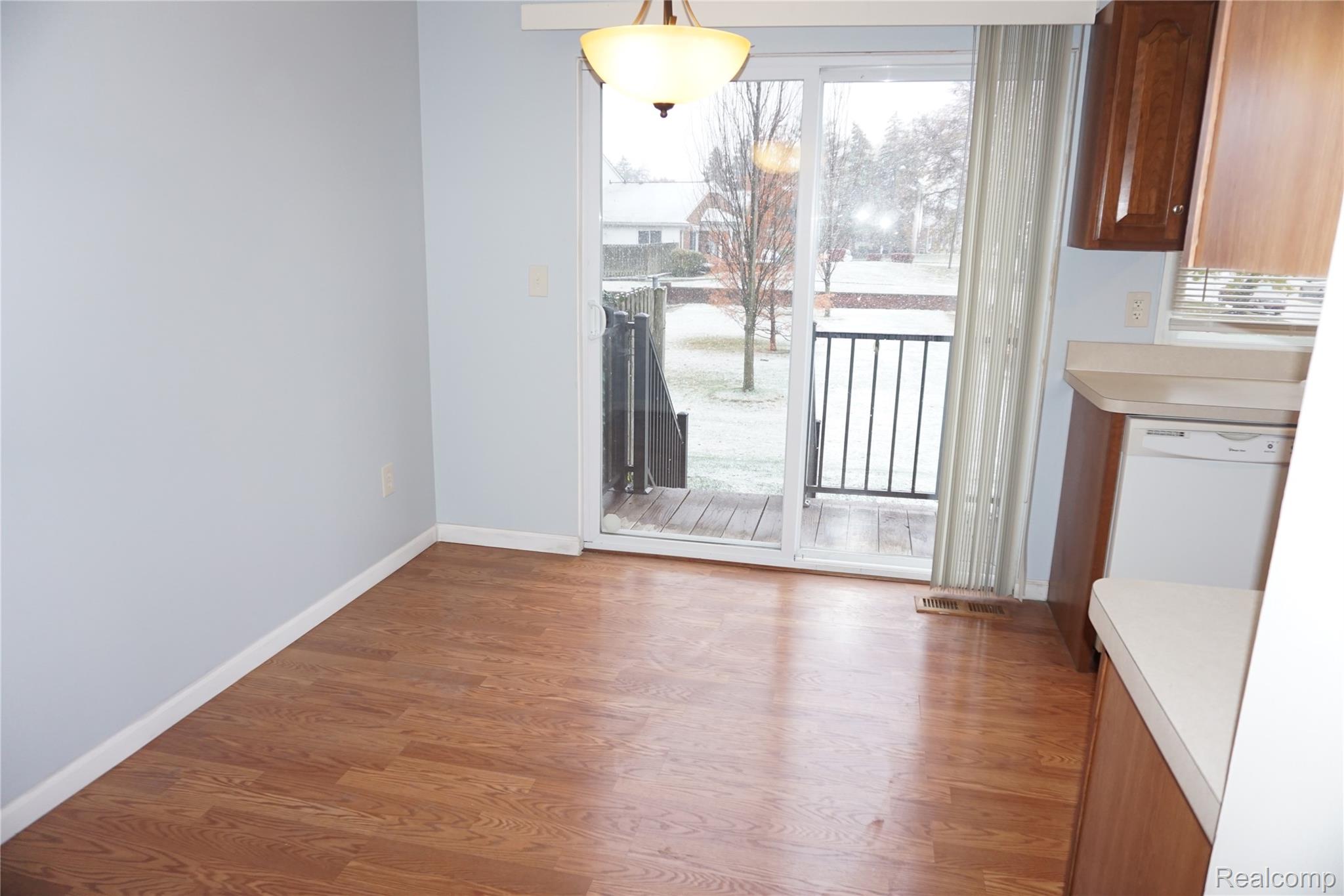 Clinton Charter Township, Michigan 48036, United States, 3 Bedrooms Bedrooms, ,2 BathroomsBathrooms,Residential,Coming Soon,241727