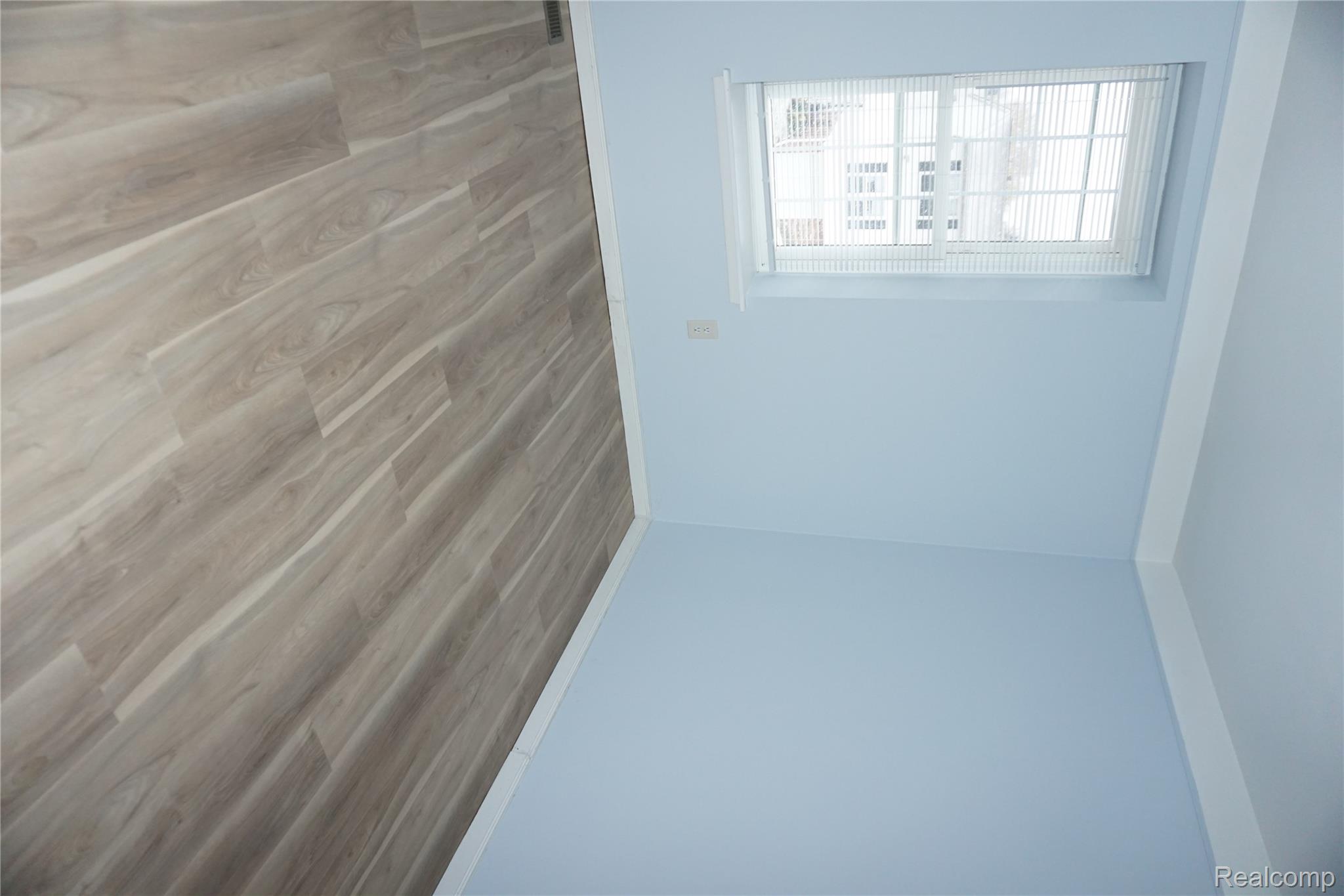 Clinton Charter Township, Michigan 48036, United States, 3 Bedrooms Bedrooms, ,2 BathroomsBathrooms,Residential,Coming Soon,241727