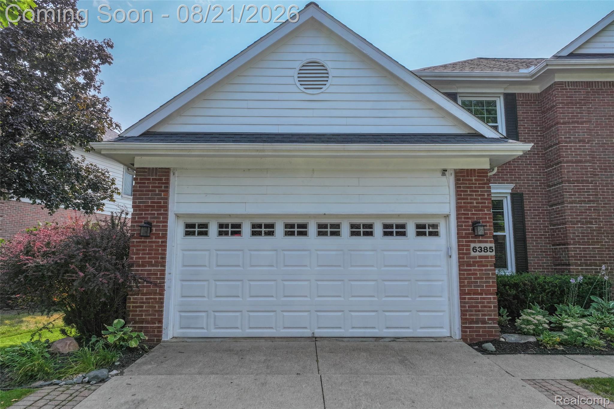 6385 Golf View Drive