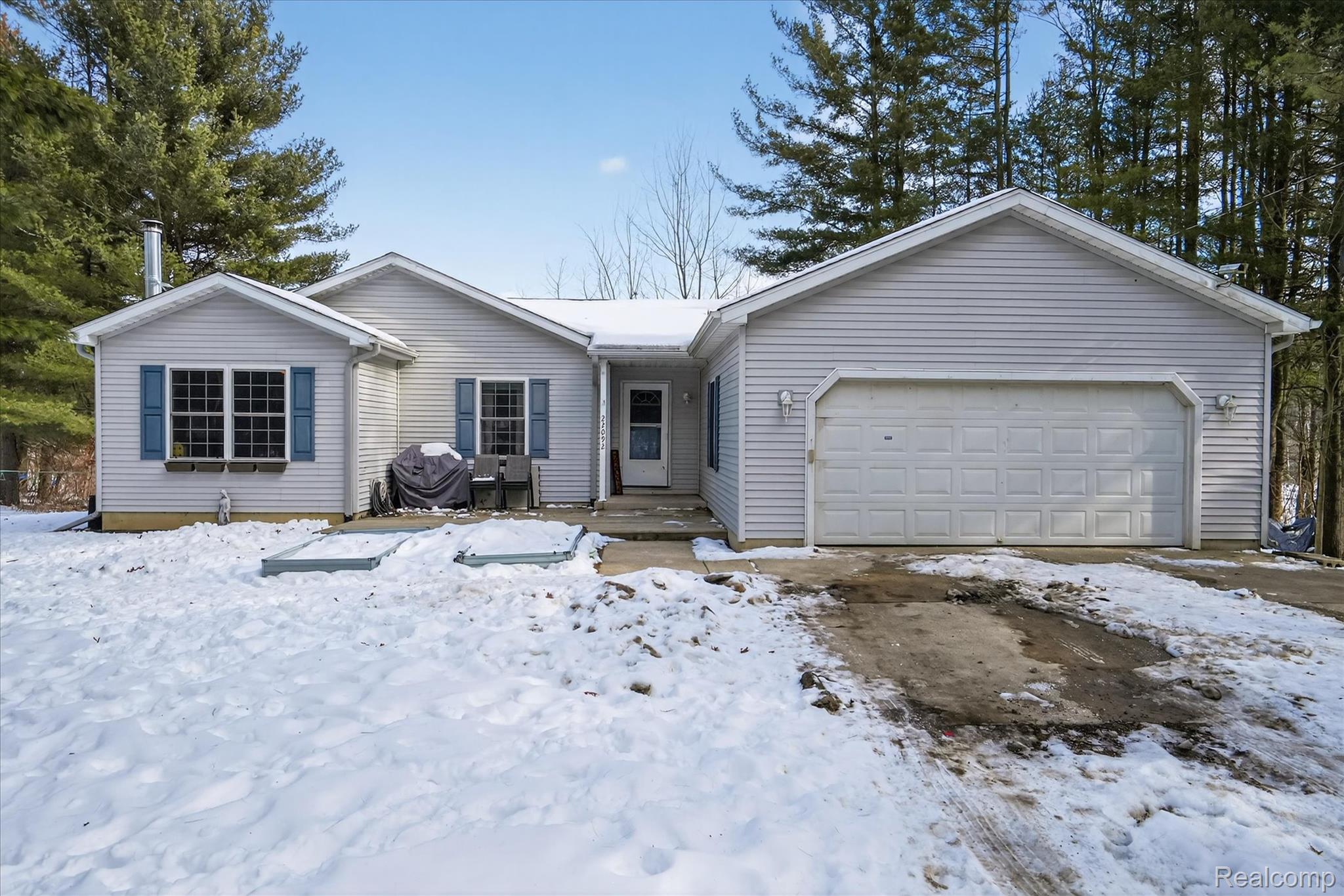 22092 Clear Lake Road