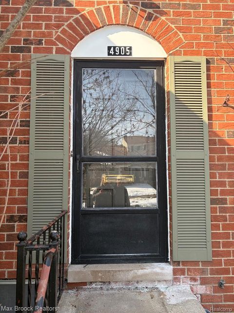 4905 Coventry Street Royal Oak City MI 48073