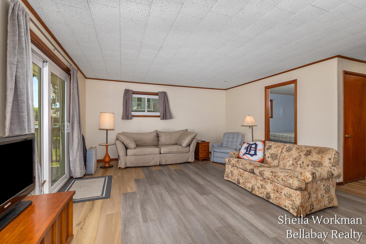 305 Clear Lake Drive