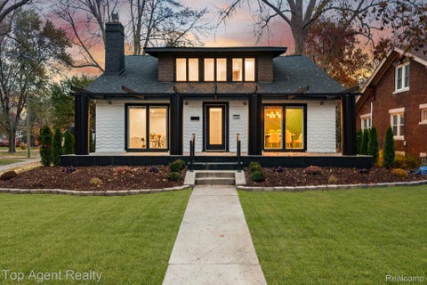 Photo for 784 Barrington Road