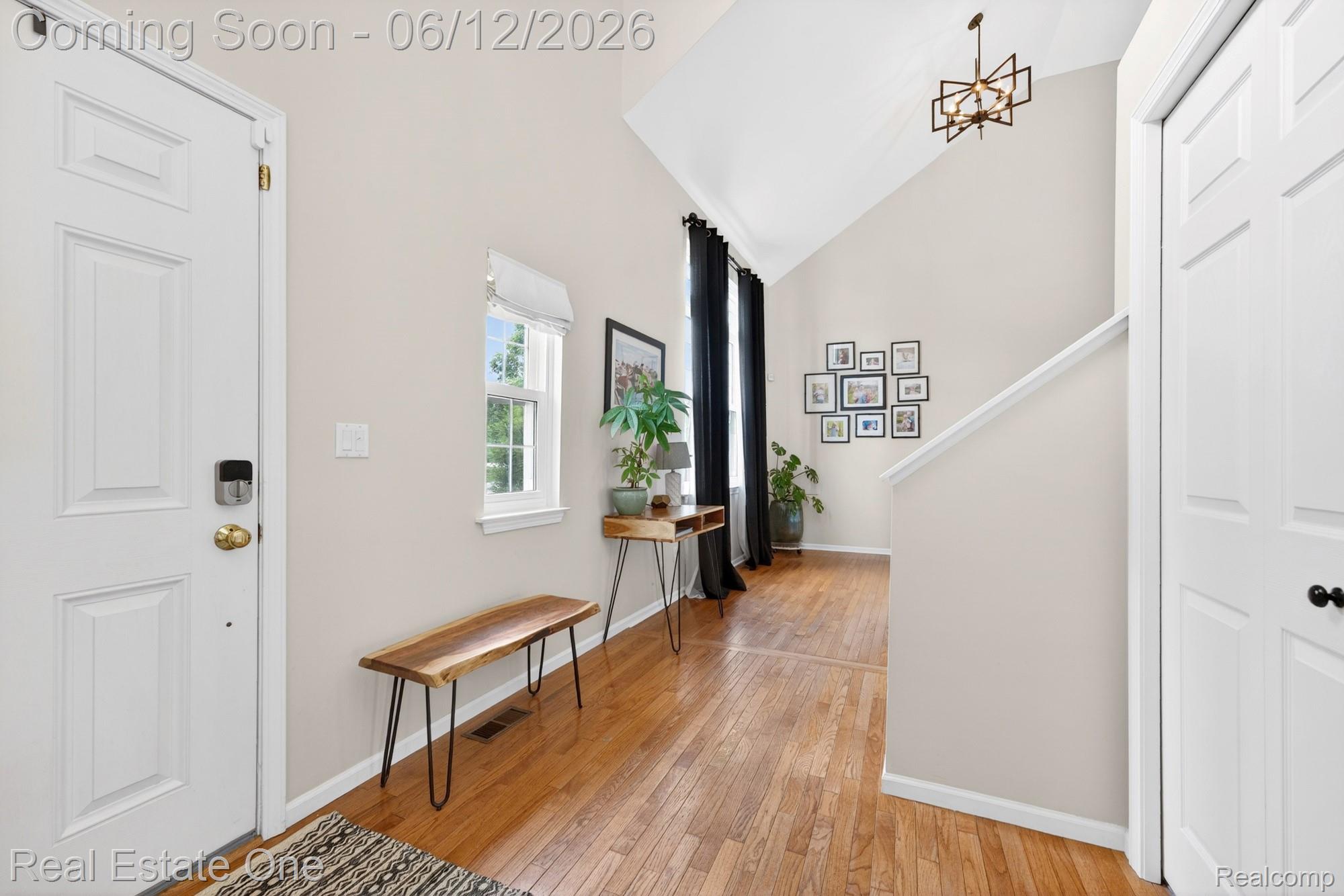 3736 Highlander Way W