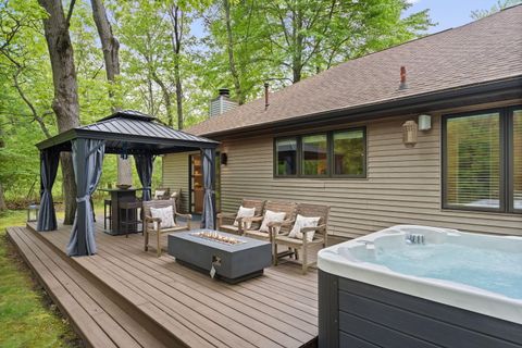Tiny photo for 4035 Choctaw Trail, Michiana Village, MI 49117 (MLS # 69026025879)