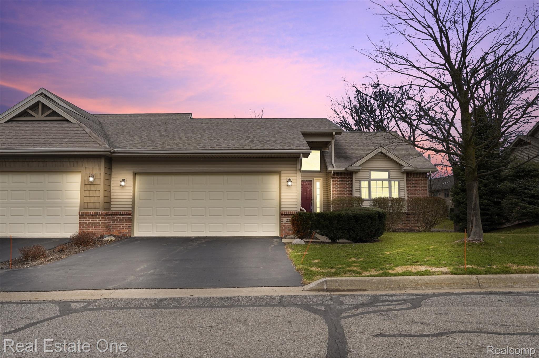 2264 Willow Tree Drive