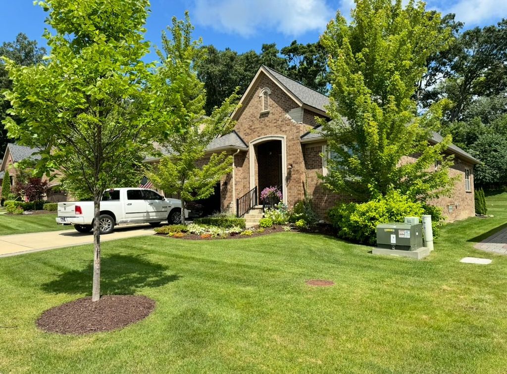 listing image 0