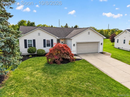 2259 HICKORY CIRCLE DR, HOWELL, MI 48855 - Image c1c656f1b17c6b75d3f1473db8e27fbd/1040446317
