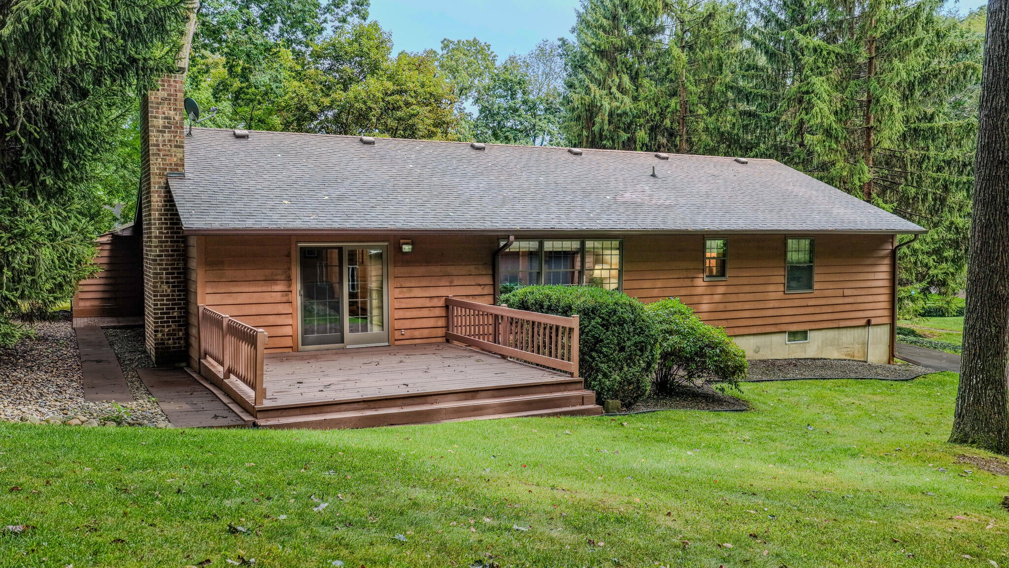 908 N Wooded Lane
