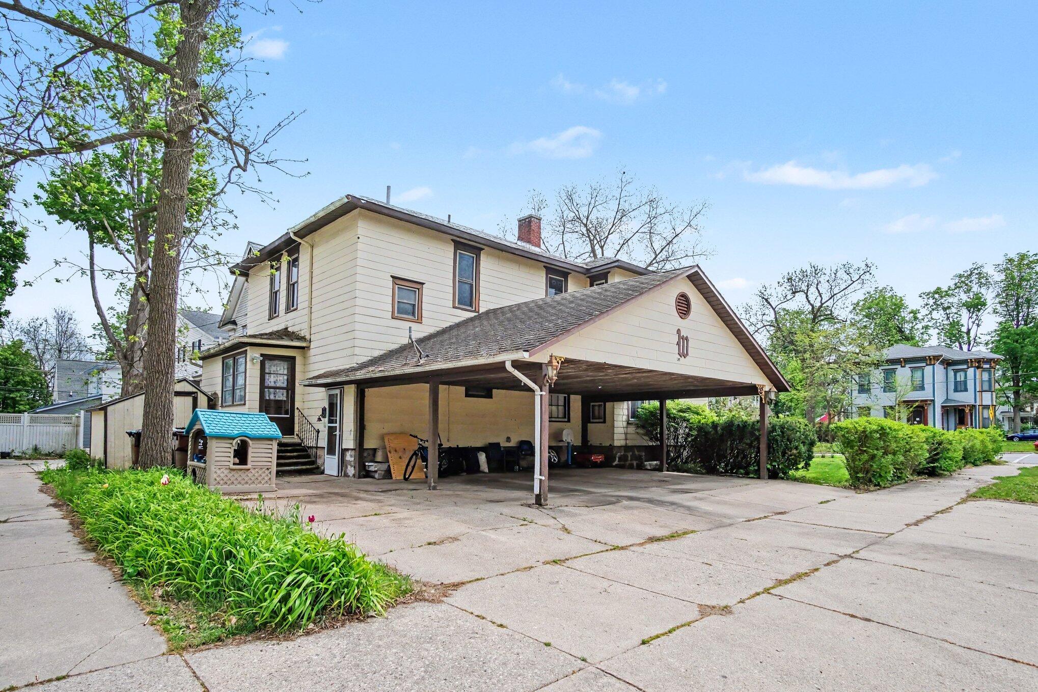 403 Maple Street