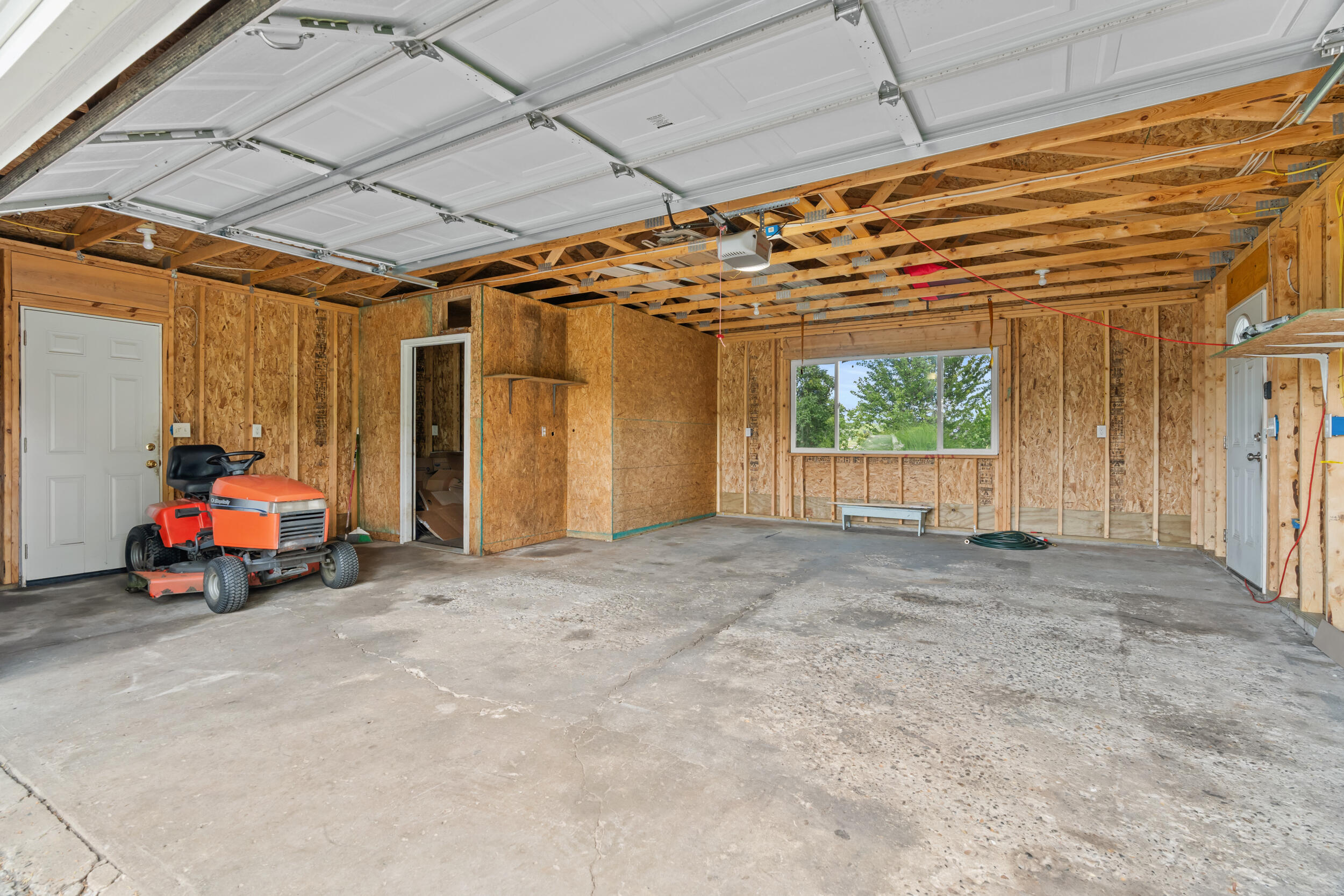 9996 Highland Road