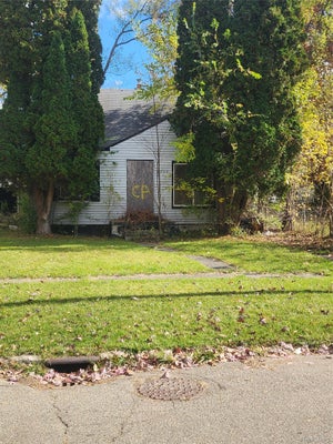 3722 STERLING ST, FLINT, MI 48504 - Image c1ced4ccca37c11c582d7eb68c281e68/2741523233