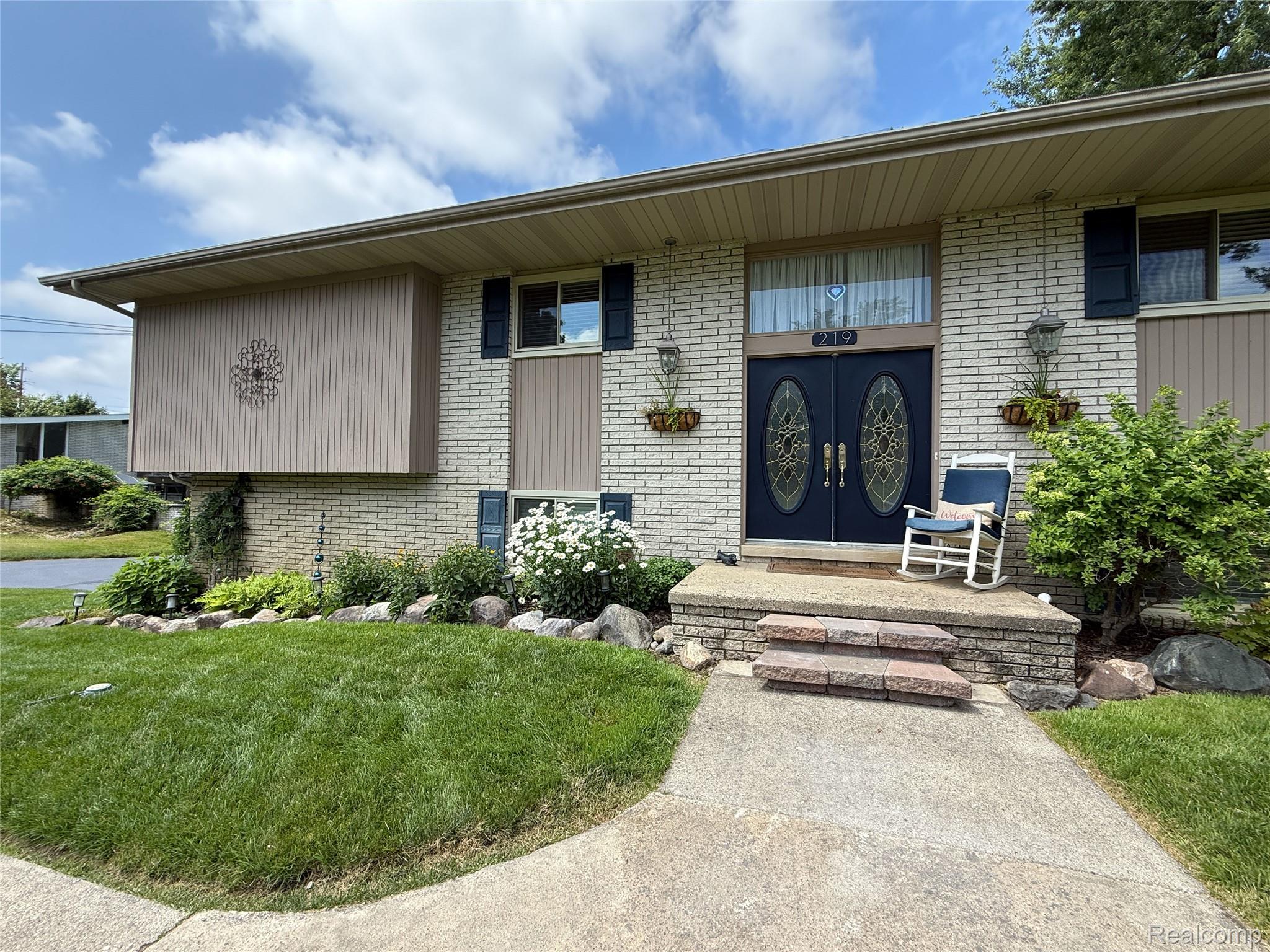 219 Hurondale Drive