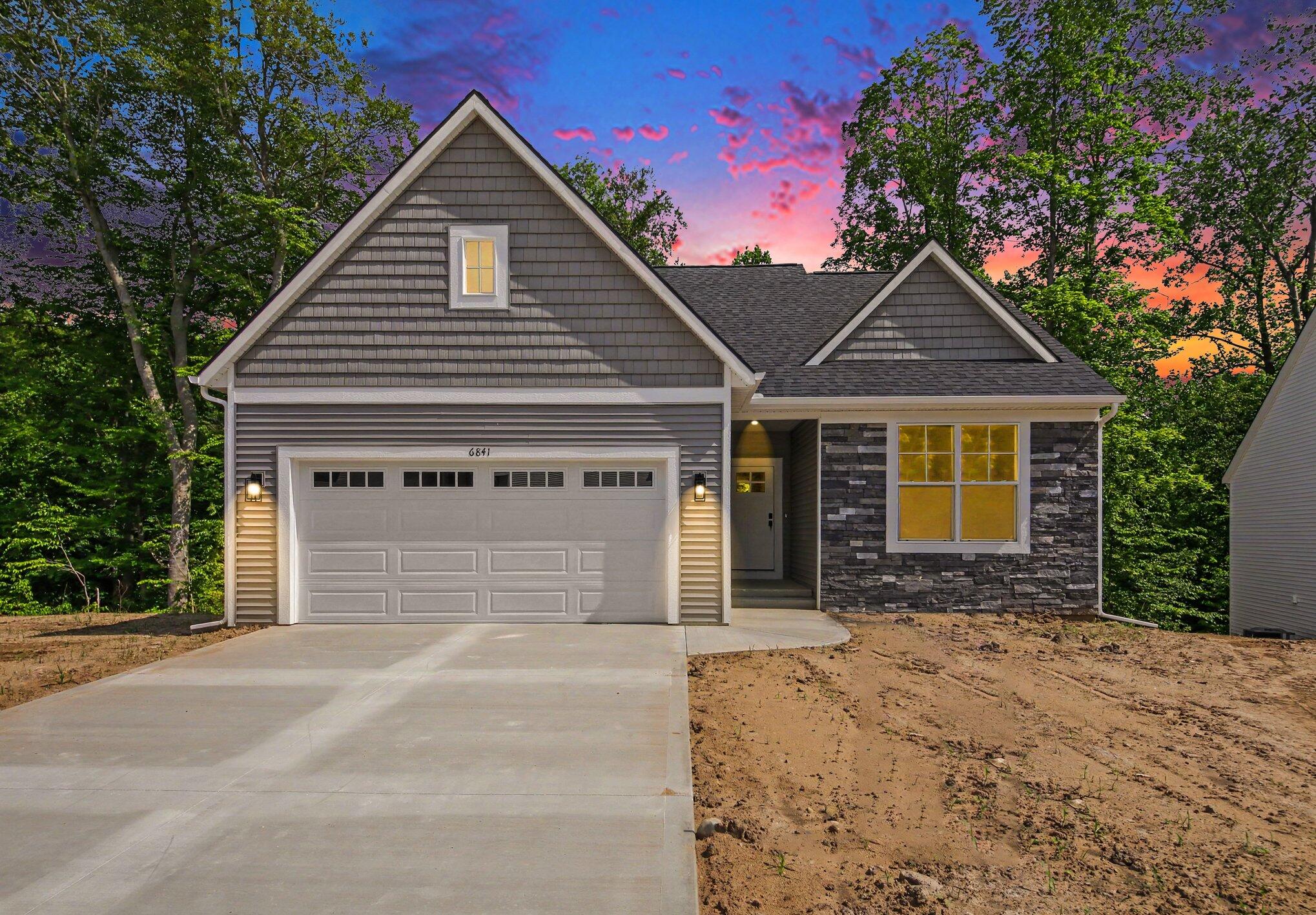 6841 Loggers Ridge Run SE