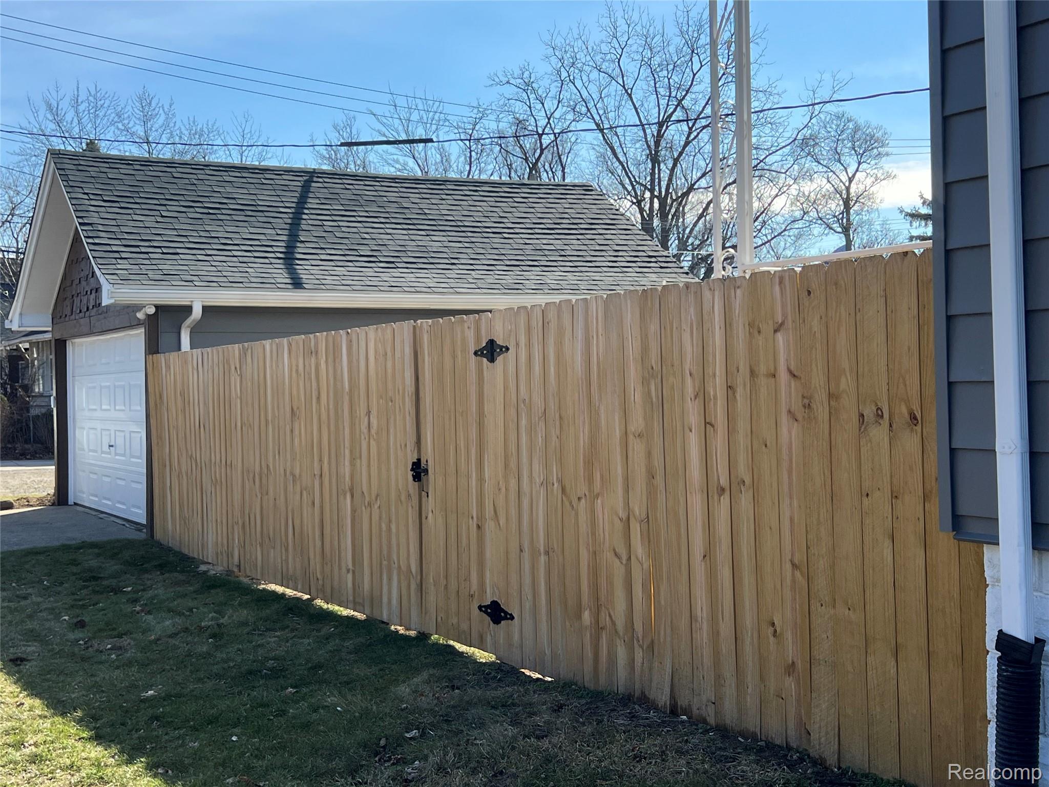 1103 S Washington Avenue