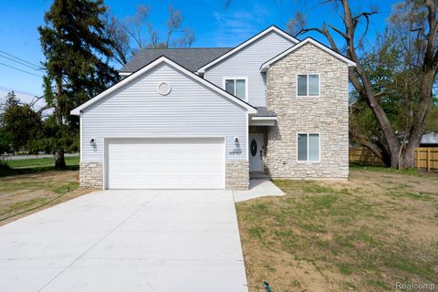 23013 Helen Street Southfield City MI 48033
