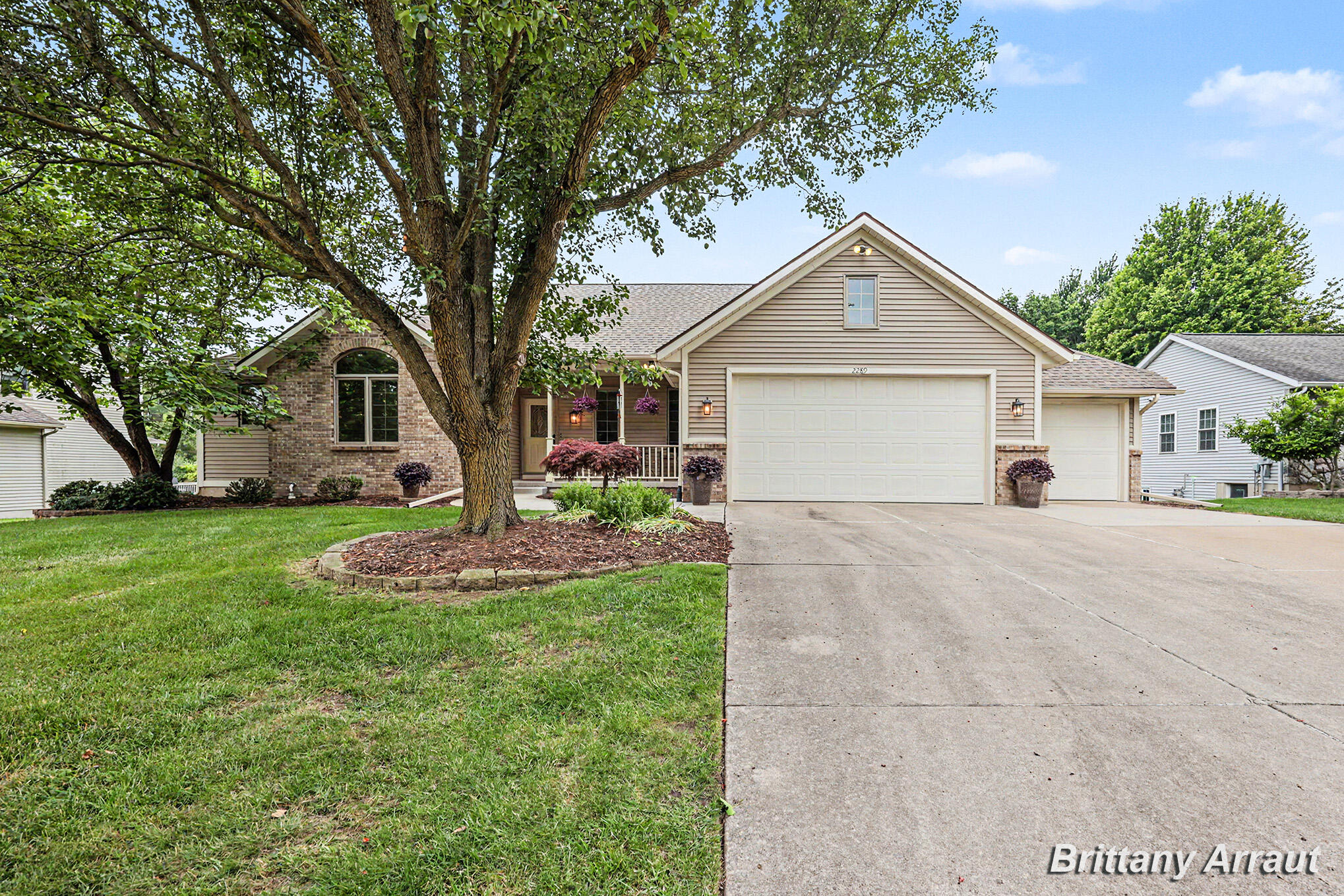 2289 Pheasant Avenue NW