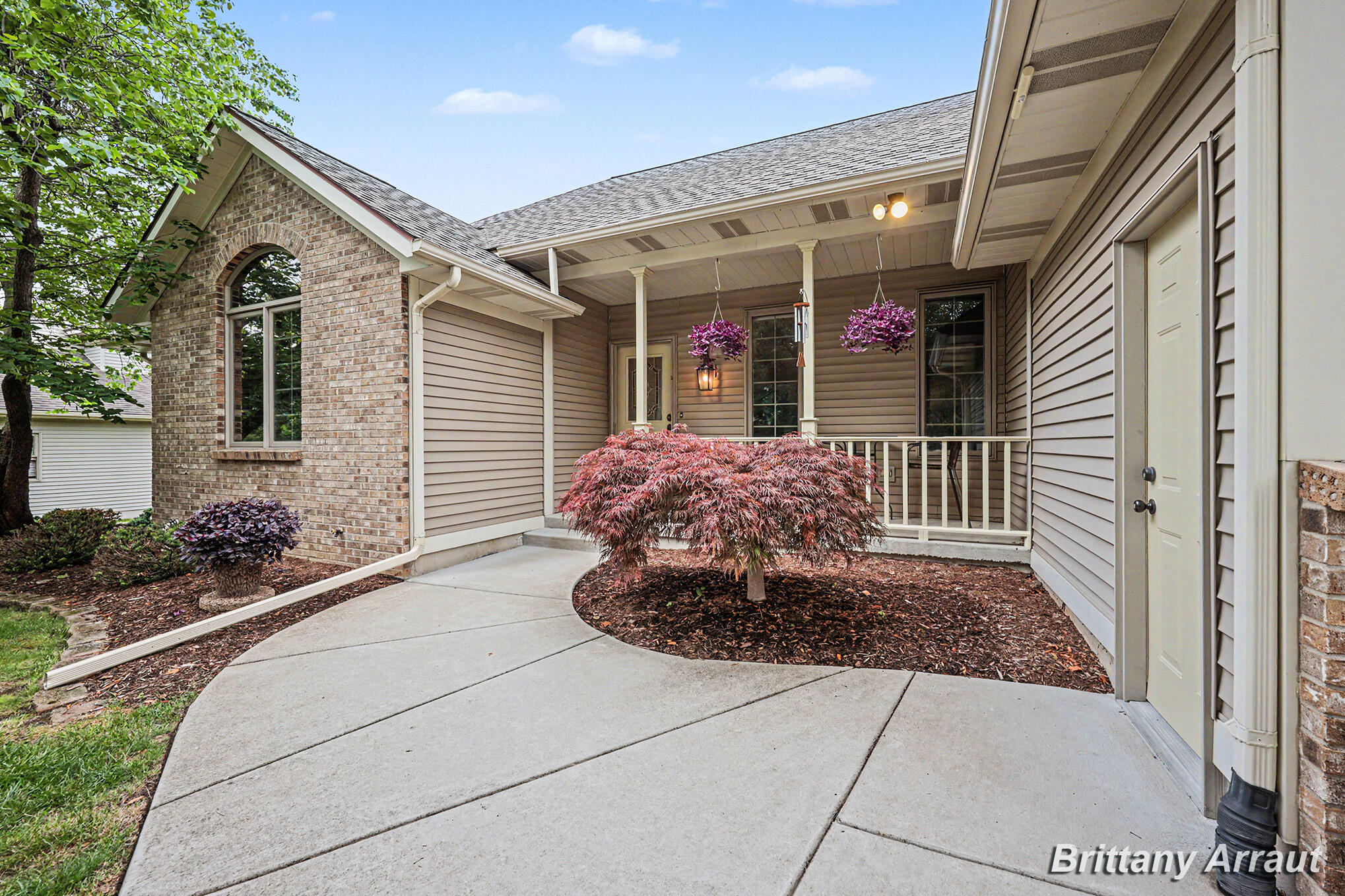 2289 Pheasant Avenue NW