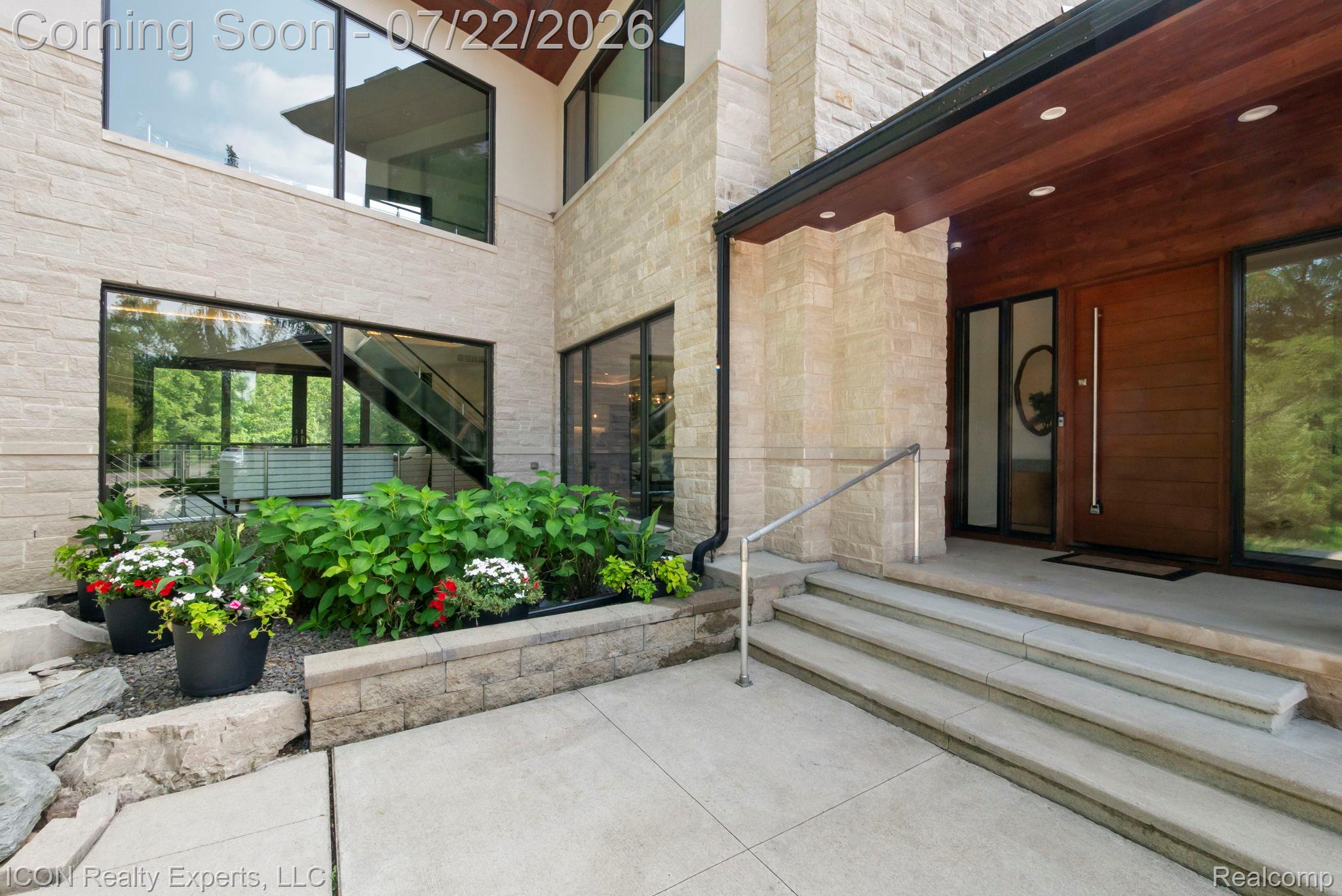 1971 Cragin Drive