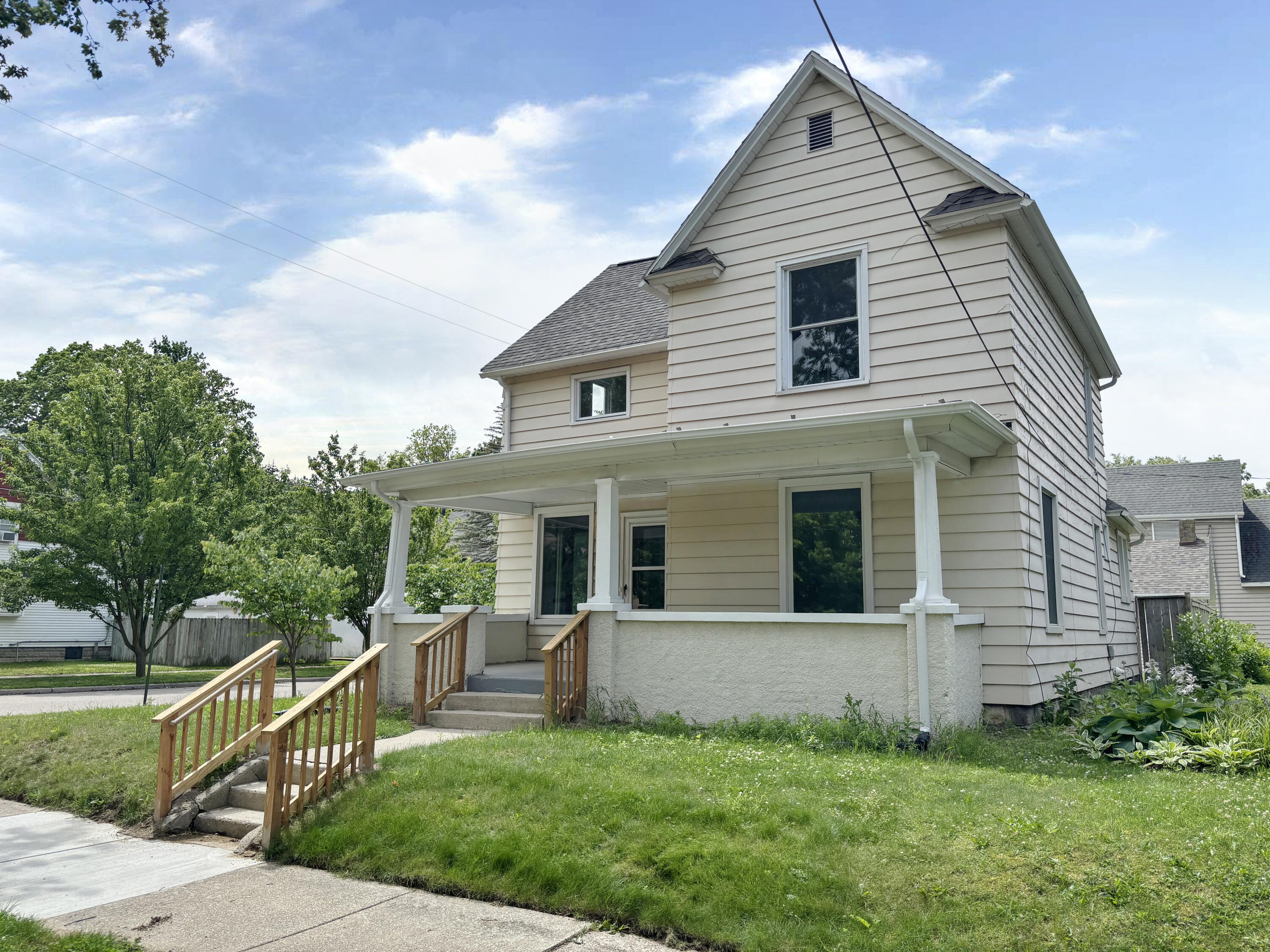 1335 Union Avenue NE