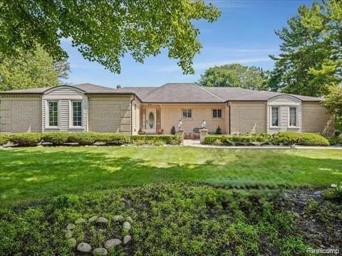 69504 Saxon Drive