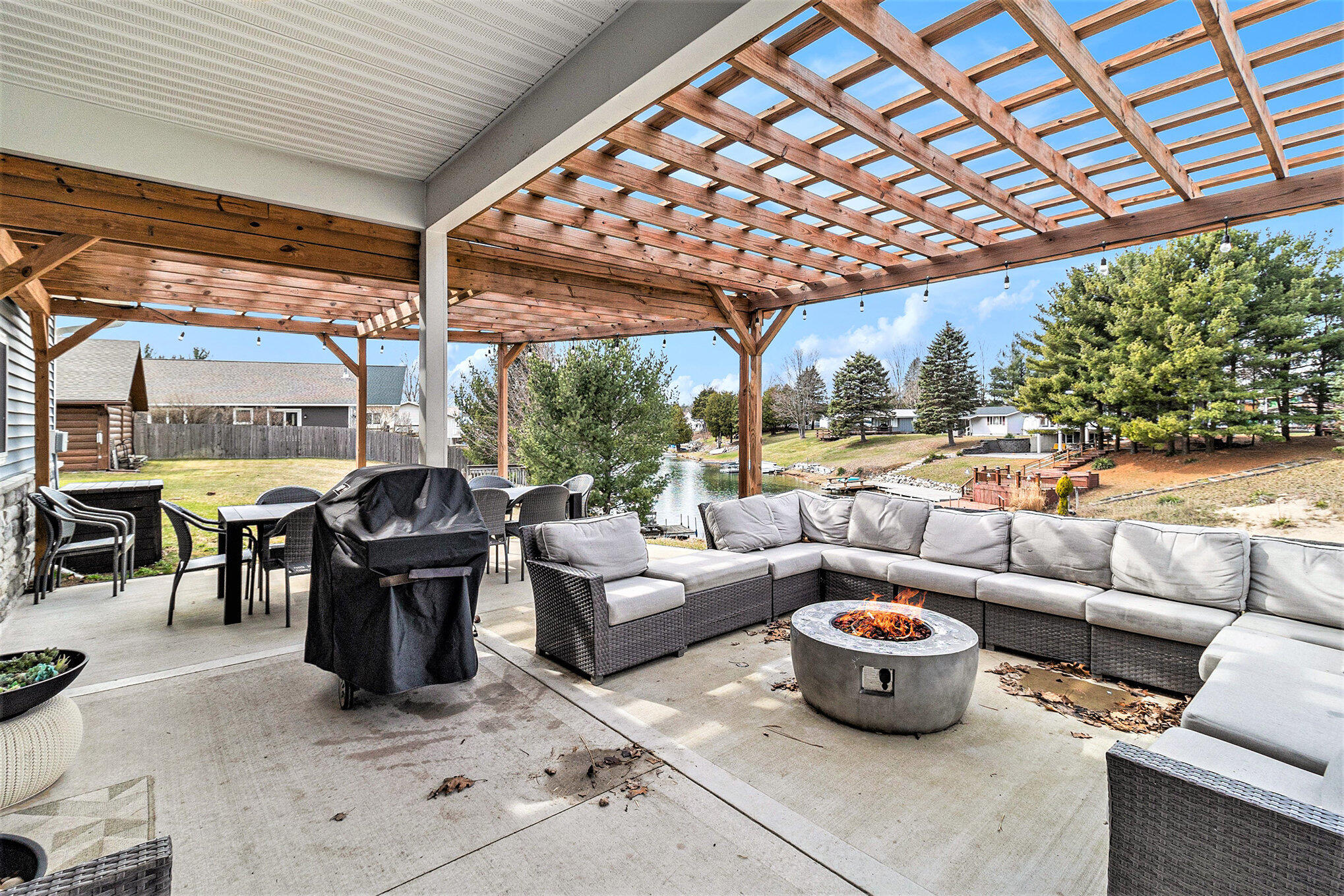 1641 N Arrowhead Drive