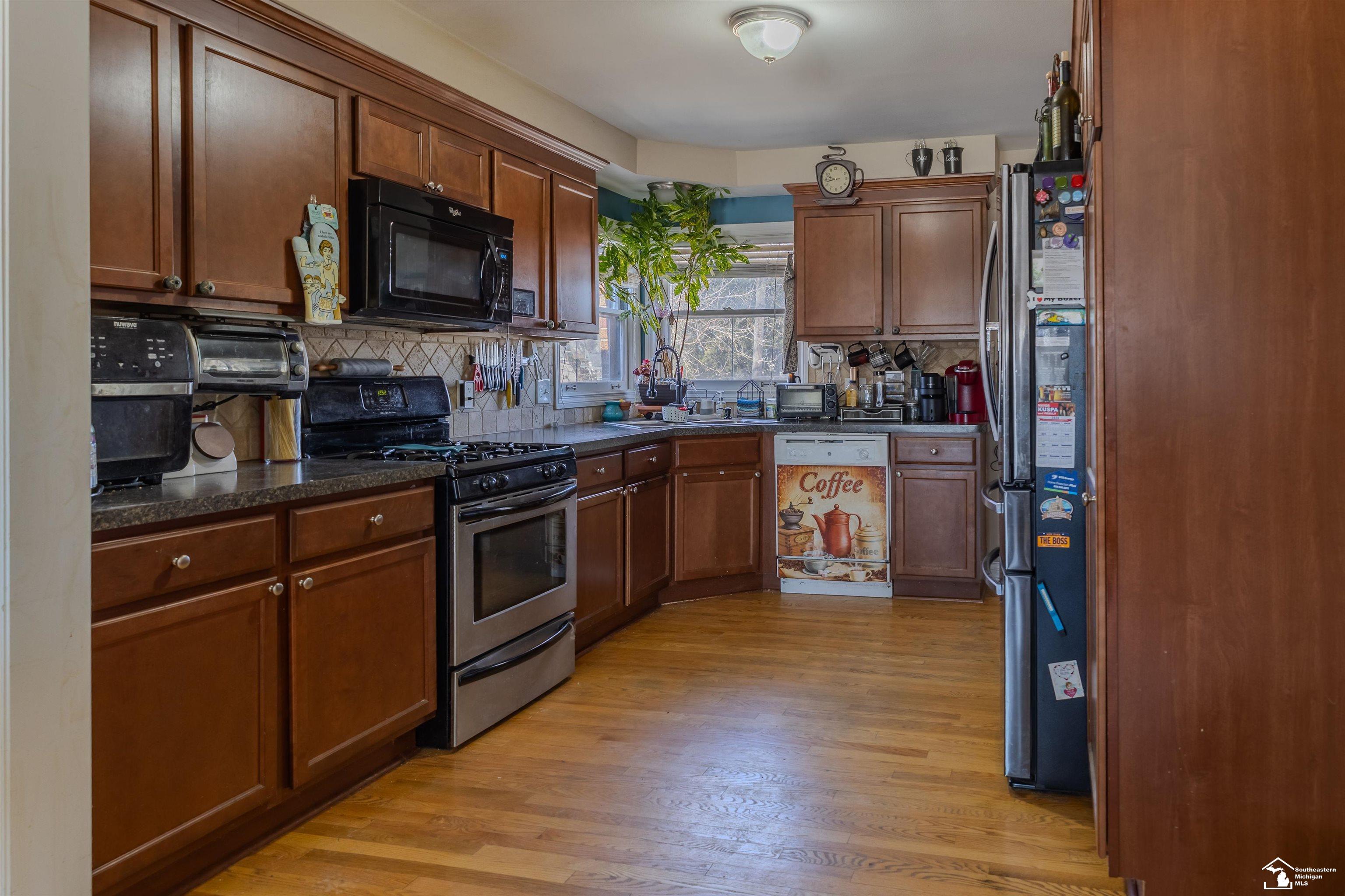 13820 Catalpa Street