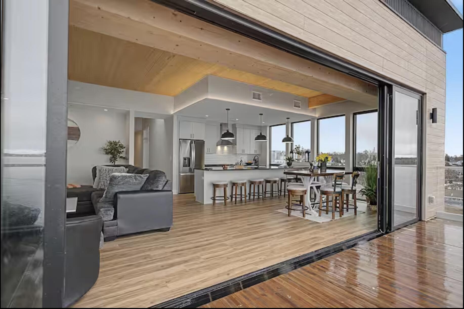 901 Adelaide Circle 601