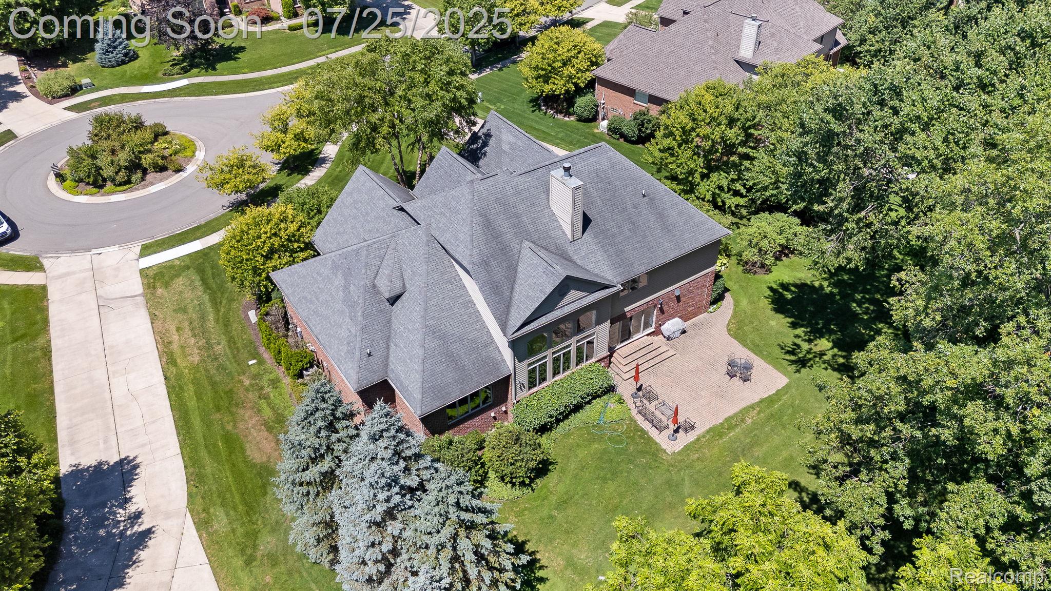 23737 Pointe O Woods Court