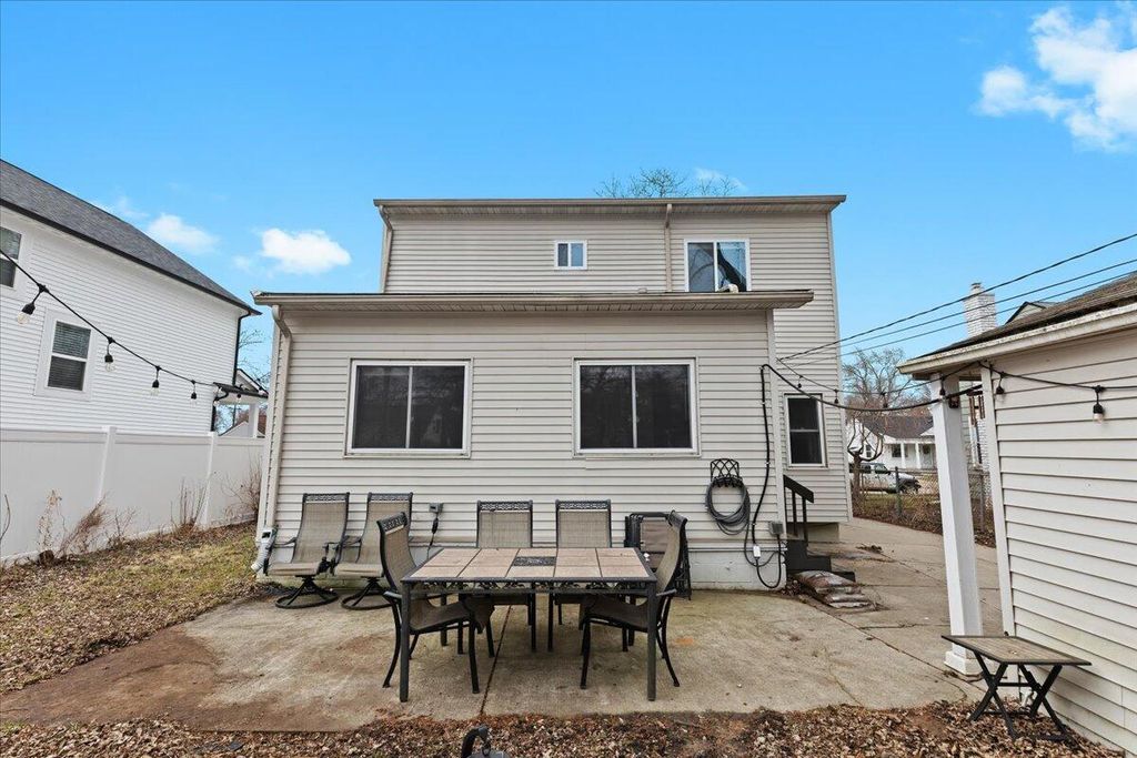 listing image 38