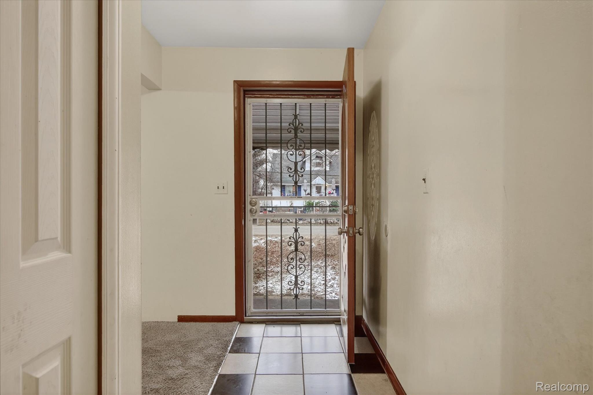 20905 Van Buren Street