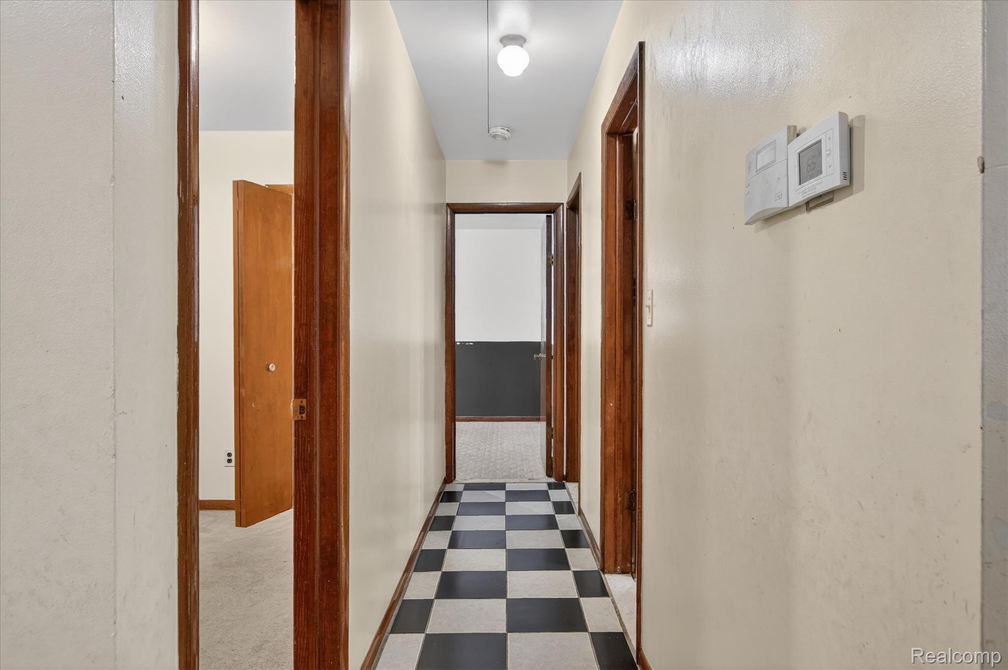 20905 Van Buren Street