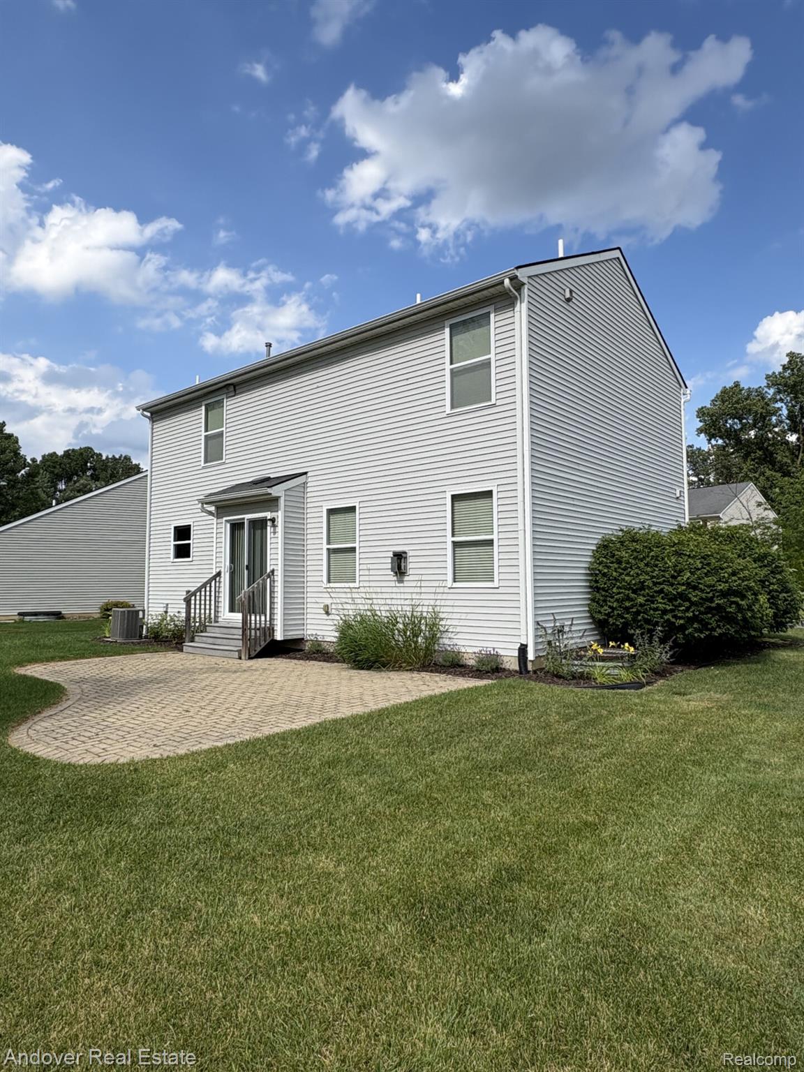 8213 Bayberry Court
