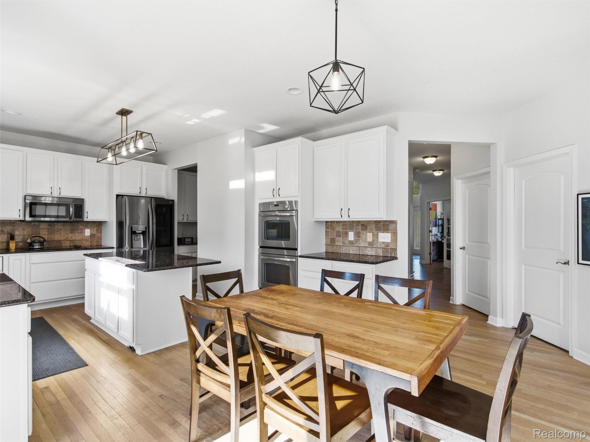 27134 Victoria Road