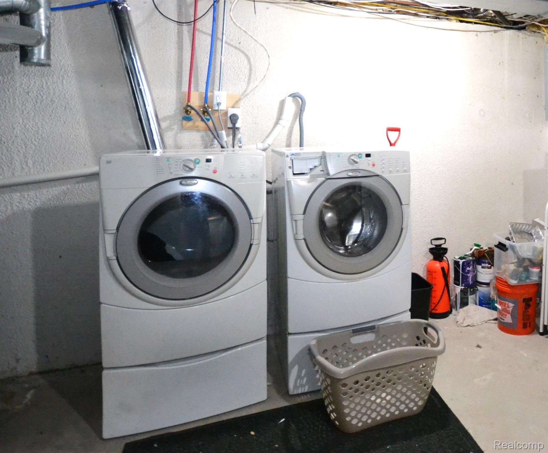 WaterfordCharterTownship_Oakland, Michigan 48328, United States, 2 Bedrooms Bedrooms, ,2 BathroomsBathrooms,Residential,Active,99499