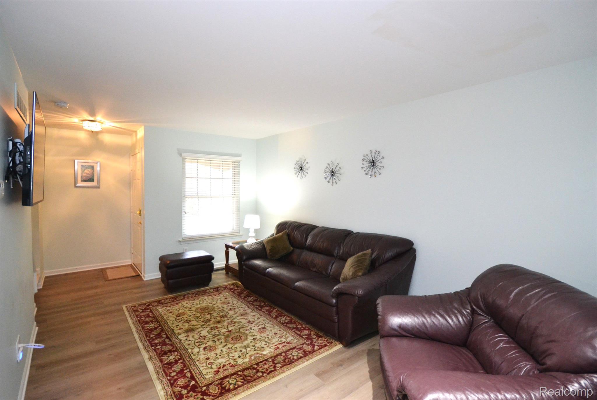 WaterfordCharterTownship_Oakland, Michigan 48328, United States, 2 Bedrooms Bedrooms, ,2 BathroomsBathrooms,Residential,Active,99499