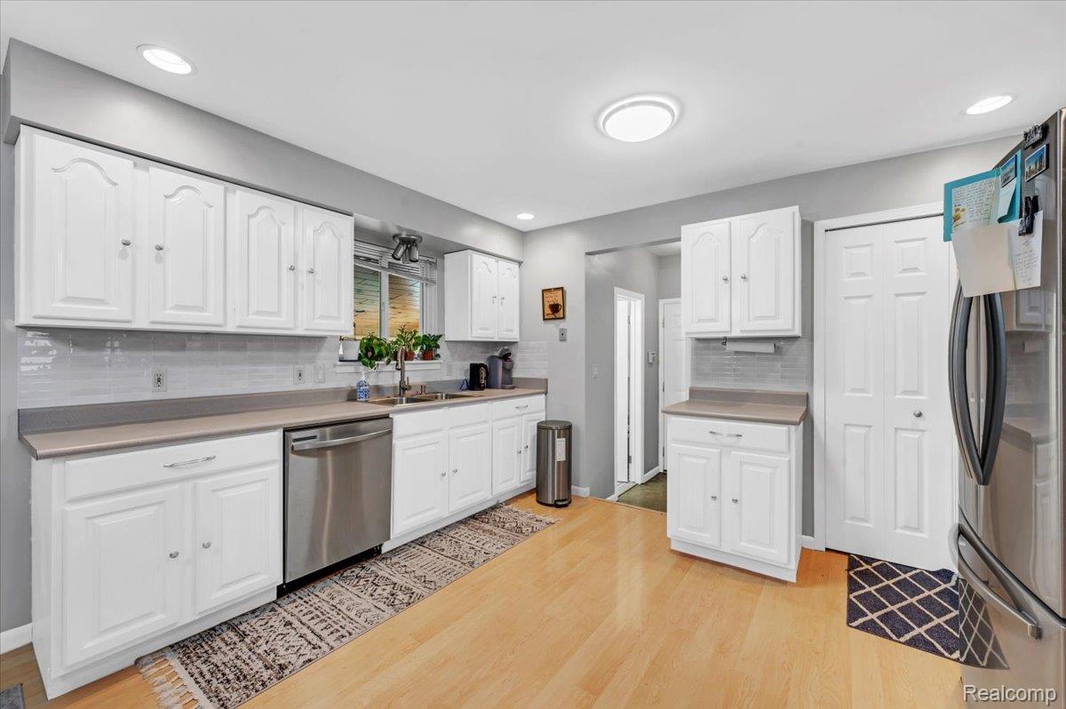 2141 Willot Road